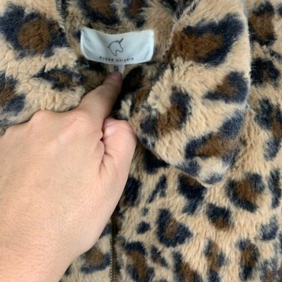 Cheetah Plush Bomber Zip-Up Jacket - Picture 6 of 9